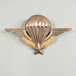 INSIGNE MILITAIRE BREVET PARACHUTISTE NUMEROTE 608822 ANNEE 1995 FABRICATION Y. DELSART G1185